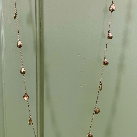 🌟 Stella & Dot Gold Demi Layering Necklace - Picture 2 of 3